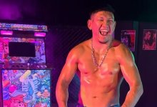 Куат Хамитов выиграл пояс после своего первого боя в боксе