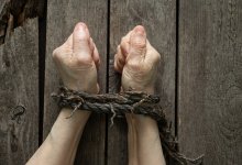 "Терпела побои и унижения": карагандинку держали в рабстве 15 лет