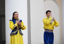 На языке жестов исполнили гимн Казахстана на избирательном участке в Алматы (ВИДЕО)