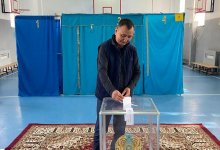 Казахстанец по имени Атомбек отдал голос на референдуме