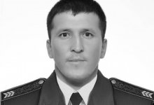 В Сарани прошли похороны погибшего в степном пожаре спасателя (ВИДЕО)