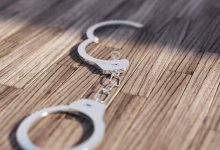 Топовые чиновники Минфина РК попались на взятке