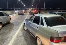 На мосту в Костанае столкнулись восемь машин из-за гололеда