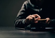 Мужчину позвали на свидание и обокрали в Караганде