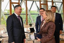 Глава МИД РК встретился с бизнесменами Люксембурга