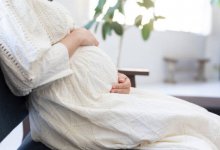 Актриса Салтанат Серкебаева показала округлившийся животик (ВИДЕО)