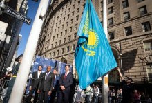 Казахстанский флаг взвился над Нью-Йорком