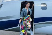 Баян Алагузова получила грамоту от Токаева