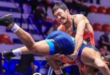 Казахстанец пробился в финал чемпионата мира по борьбе