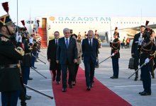 Токаев прибыл с госвизитом во Францию