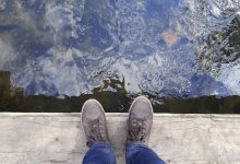 Спрыгнуть с моста пыталась девушка в Шымкенте