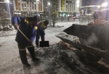 Коммунальщики Астаны круглосуточно очищают город от снега