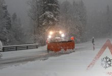 Движение автотранспорта ограничили в двух областях Казахстана