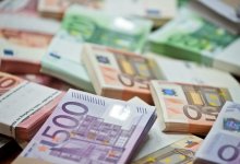 Нацбанк РК и обменники опубликовали курсы валют на 15 ноября