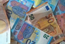 Нацбанк РК и обменники опубликовали курсы валют на 21 ноября