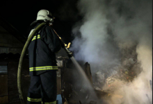 Ребенок не мог выбраться из горящей хозпостройки в Жетысу