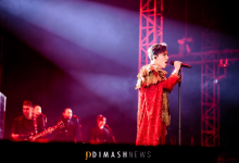 Димаш поделился переводом слов на казахский язык с фанатами