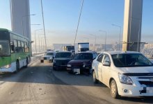 Три автомобиля попали в ДТП на мосту в Семее