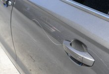 Что делать, если требуют огромную сумму за царапину на авто – пояснение юриста