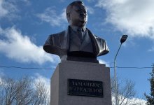 Бюст Заманбека Нуркадилова открыли в Алматинской области