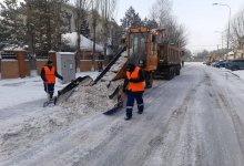 900 грузовиков снега вывезли из Астаны за ночь