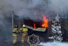 Крупный пожар произошел в жилом доме в Алматы