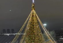 Главную новогоднюю елку Казахстана зажгли в Астане