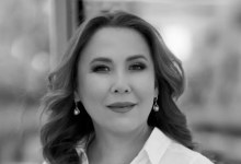 Крушение самолета в Актау: нотариус из Астаны и ее сын летели на Новый год