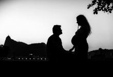 Мужчина душил беременную супругу и нанес ей ножевые ранения