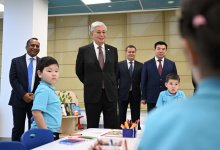 Токаев посетил международную школу KIS Astana