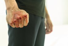 Гражданские напали на пограничников в Атырау