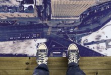 Девушка выпрыгнула с 10 этажа в Павлодаре