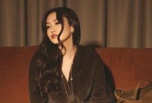 "Не туристы": Ерке Есмахан с мужем и детьми надолго покинули Казахстан