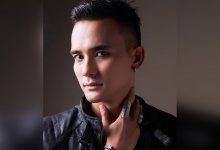 Али Окапов удивил поклонников дерзким фото на байке