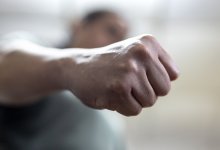 Замахнувшийся на особенного ребенка мужчина получил 5 суток ареста в Таразе (ВИДЕО)