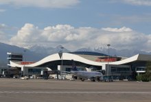 Девочке в коматозном состоянии пришлось проходить контроль на общих основаниях в аэропорту Алматы