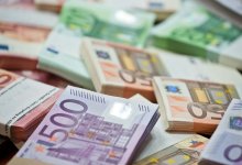 Евро продолжает рост в Казахстане