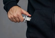 20 ударов ножом получила женщина за замечание
