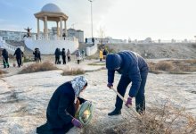 Члены AMANAT помогают с уборкой снега и мусора по всей стране
