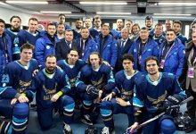 Геннадий Головкин поздравил хоккеистов в раздевалке (ВИДЕО)