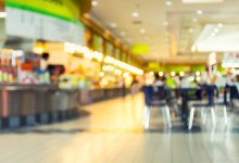 Ученики трех школ устроили массовую драку в ТРЦ Алматы