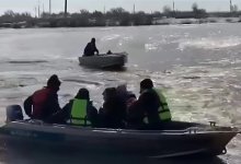 Переправу в Актюбинской области снова прорвало (ВИДЕО)