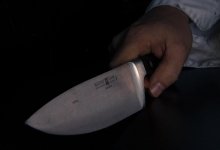 Женщина ударила ножом сына-подростка в Новосибирске