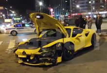 Лихач уничтожил Ferrari в центре Москвы