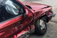Автомобиль врезался в грузовой состав на переезде в ЗКО