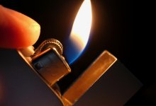 Муж облил бензином свою супругу и поджег