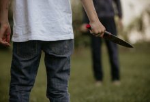 Жестоко изрезанных людей нашли в квартире при пожаре