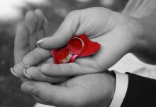 Новый тренд: казахстанки отказываются от фамилии мужа