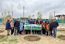 "Таза бейсенбі": волонтеры очистили несколько парков