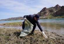 Популярные туристические объекты очистили от мусора активисты AMANAT в Алматы